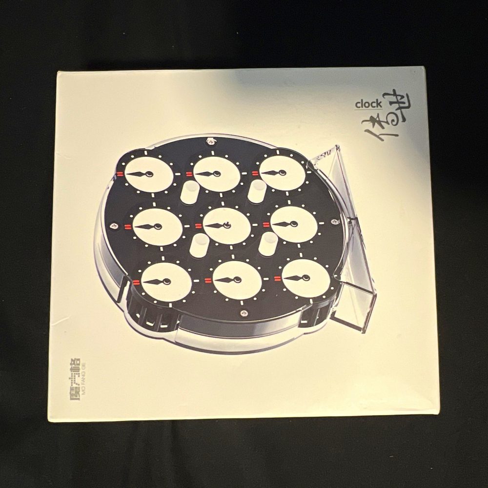 MO FANG GE Clock Theme Brain Teaser Puzzle Black/White Irregular MFG2047